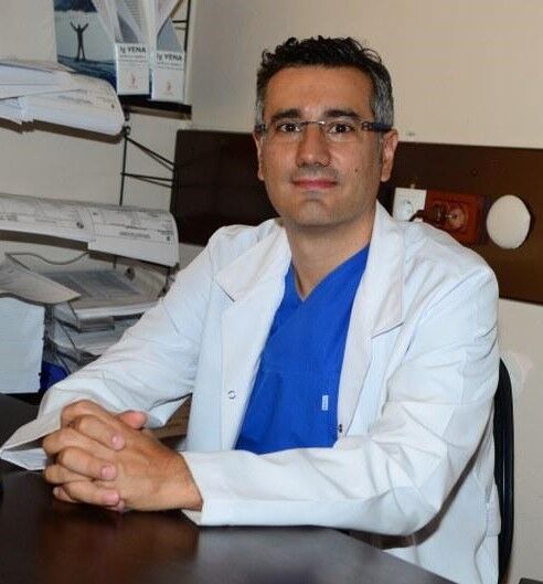 doktor Bulaşıcı hastalıklar uzmanı Νικόλας